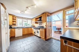 Kitchen- click for photo gallery